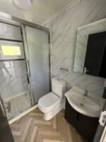 Tiny House "Complete Deluxe" 36 m² – Maisonnette Extensible avec 2 Chambres et Cuisine en L – Image 2