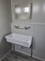 Module Sanitaire Individuel 120x120 cm – WC et Lave-mains (Gris Anthracite Isolé) – Image 5