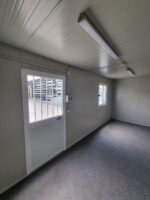 Monobloc de Bureau 6x2,5m (15m²) – Avec Climatisation Hisense et Grilles de Protection – Image 3