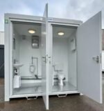 Container Sanitaire Double 2,4x1,5m – Entrées Séparées (WC + Urinoir) – Isolation 100mm "Grand Froid" – Image 7
