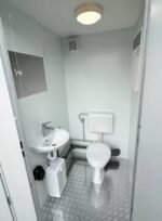 Container Sanitaire Double 2,4x1,5m – Entrées Séparées (WC + Urinoir) – Isolation 100mm "Grand Froid" – Image 10