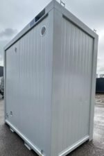 Container Sanitaire Double 2,4x1,5m – Entrées Séparées (WC + Urinoir) – Isolation 100mm "Grand Froid" – Image 6