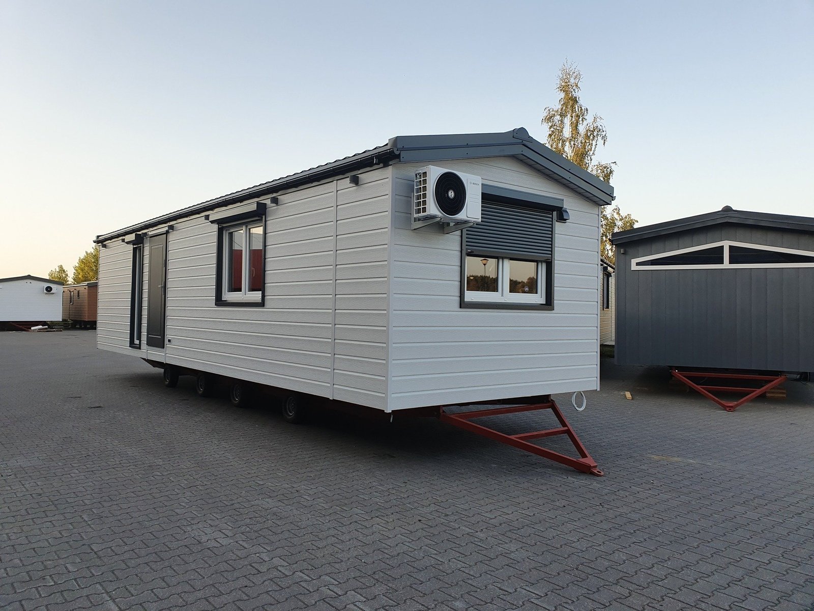 nuova-casa-114-x-35-mt-2.jpg Mobil-Home Premium 11,4 x 3,5m "Tout Inclus" – 4 Saisons (Meublé Clé en Main) – Image 1